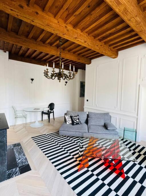 Le Grand Cerf By La Chambre A Cote Metz Buitenkant foto